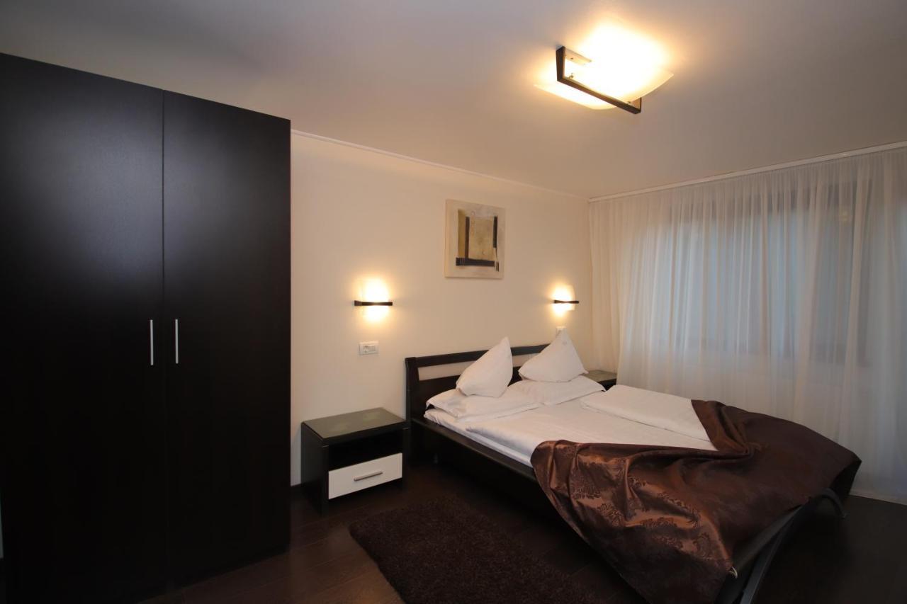 Complex Cochet Hotel บุชเตนี ภายนอก รูปภาพ