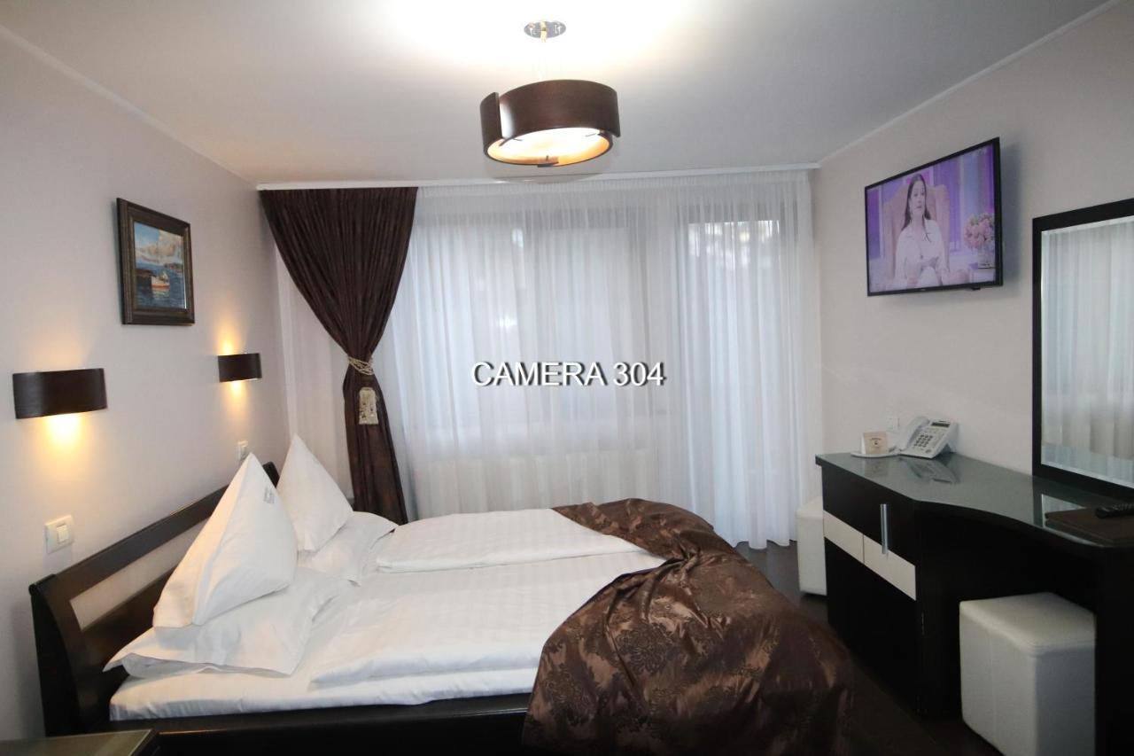 Complex Cochet Hotel บุชเตนี ภายนอก รูปภาพ