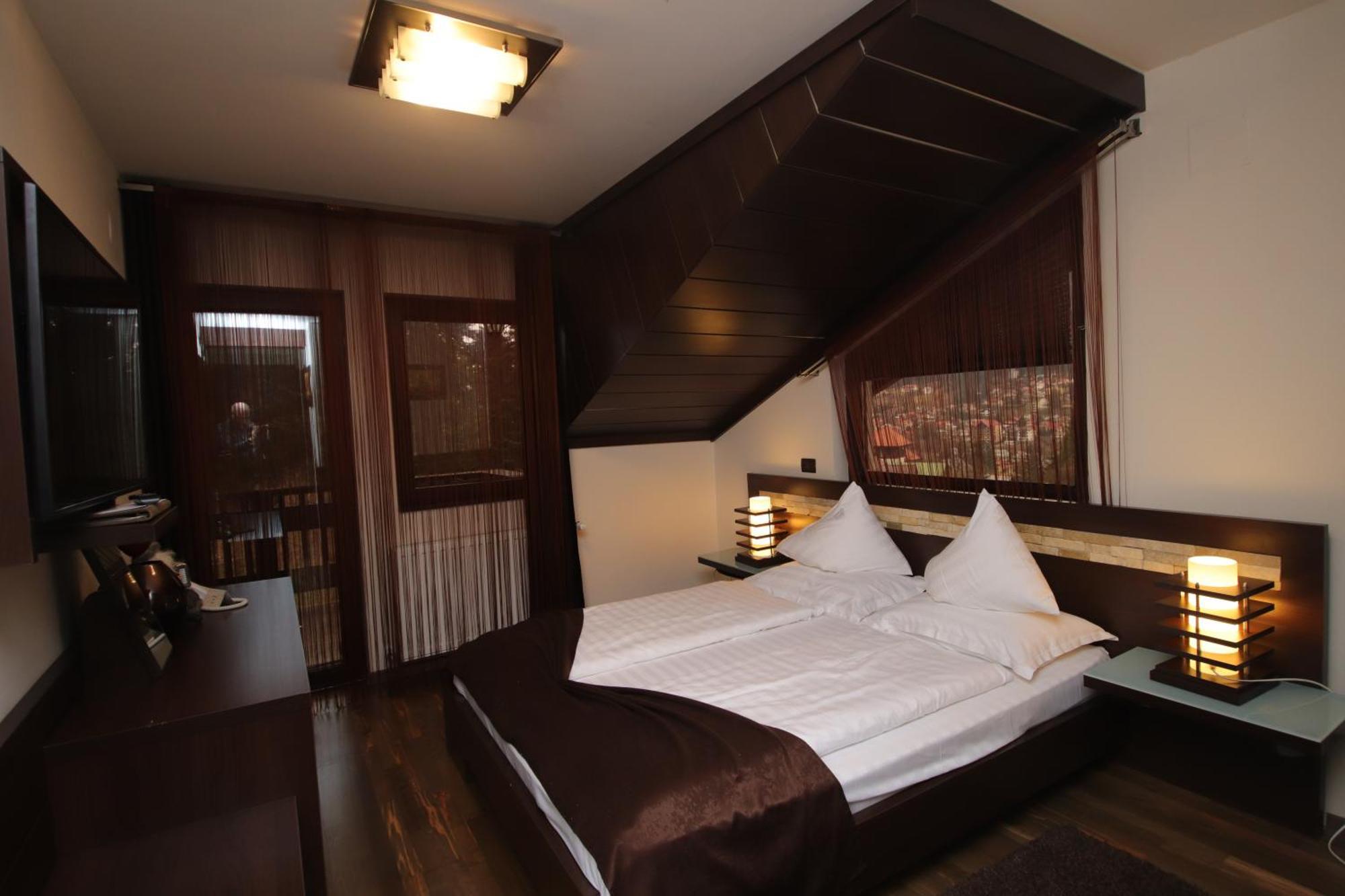 Complex Cochet Hotel บุชเตนี ภายนอก รูปภาพ